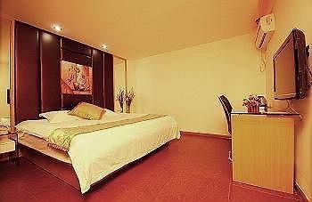 Dushifeng Hotel - Wuhu מראה חיצוני תמונה